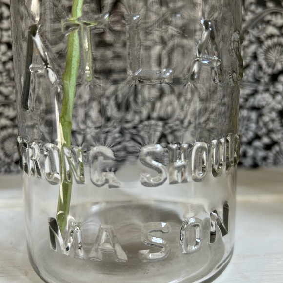 2 Vintage Glass Mason Jars - Picture 13 of 13
